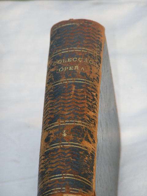 Stunning Vintage Leather Bound Book in Italian - Opera
