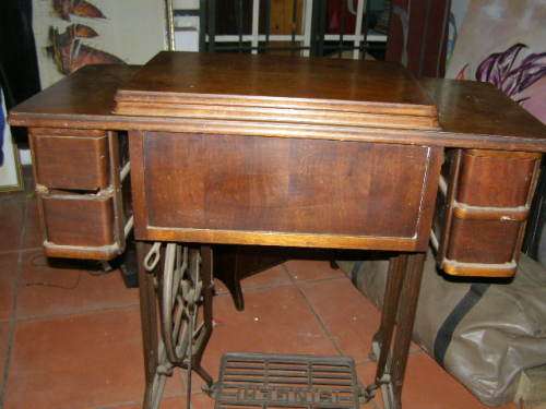 Rare Find! Vintage Singer 127K Sewing Machine 1934