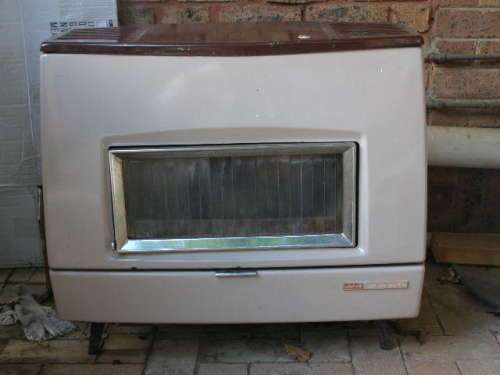 WOW! VINTAGE UNIVA ARTHUR MARTIN ANTHRACITE HEATER!! JUST MAKE AN OFFER AND LET'S TALK!!