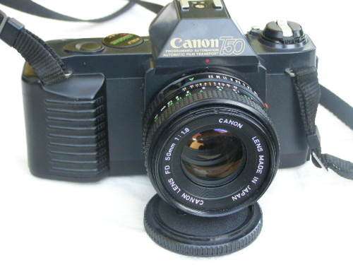 WOW! STUNNING VINTAGE CANON T50 35MM CAMERA! JUST MAKE AN OFFER!!