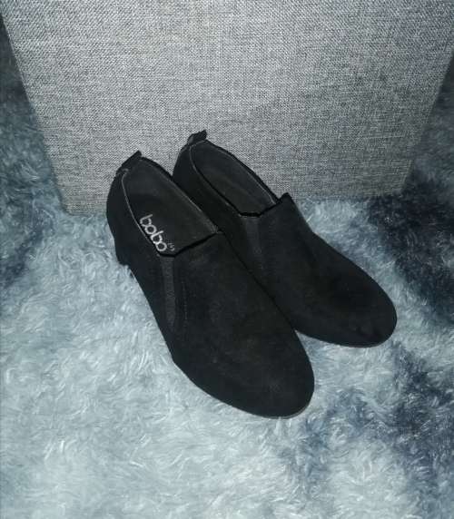 Shoes - Comfort Low Block Heel Shoes