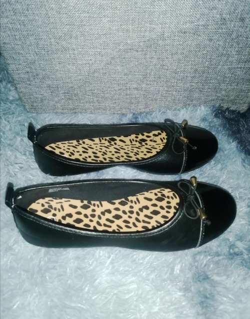 Shoes - Black Pumps Flats
