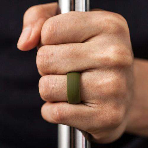 ThunderFit Silicone Wedding Band Rings Non-toxic, hypoallergenic (7 Pack) Size 8.5 - 9 (18.9mm)