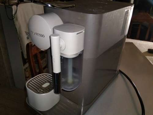 NESPRESSO LATTISSIMA ONE COFFEE MACHINE | MATTE CHOCOLATE