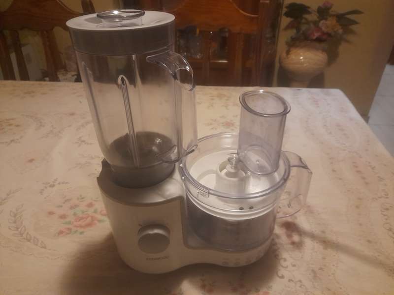 Food Processors KENWOOD FP120 FOOD PROCESSOR was listed for 899.00 on 22 May at 15 16 by NativeCircuitElec in Johannesburg ID 613053241