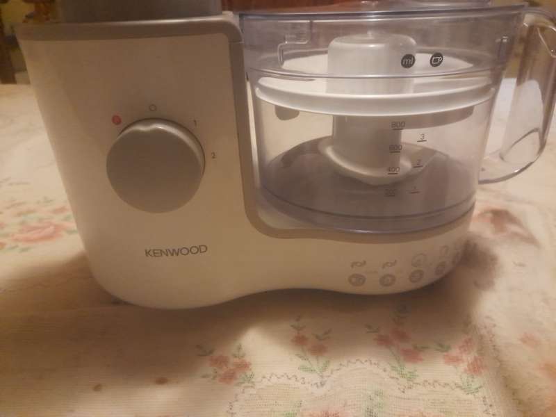 KENWOOD FP120 FOOD PROCESSOR