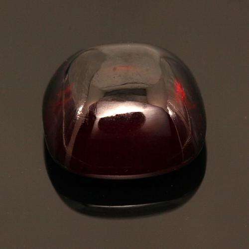6.71ct Garnet Cabochon.