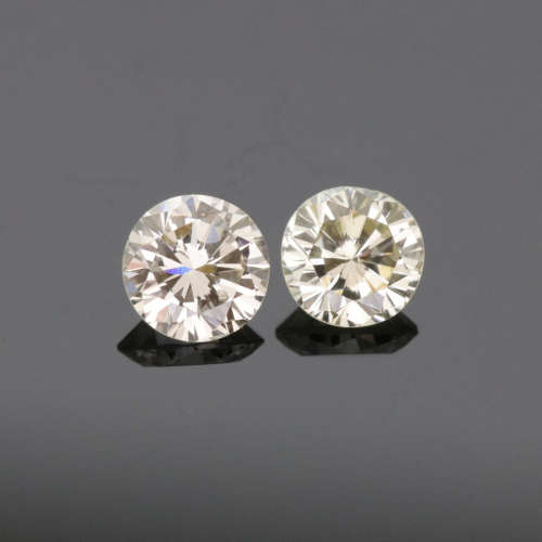 0.45ct Total weight Diamond pair. Unbeatable Value!