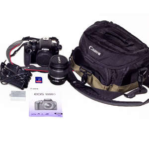Canon EOS 1000D plus Canon 18-55mm, Bag, 4GB SD Card,