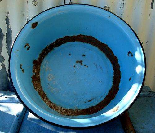 Vintage Enamel Wash Basin.