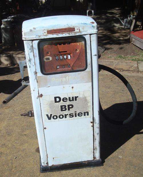 Vintage parafien pump