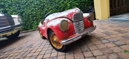 tin car vintage