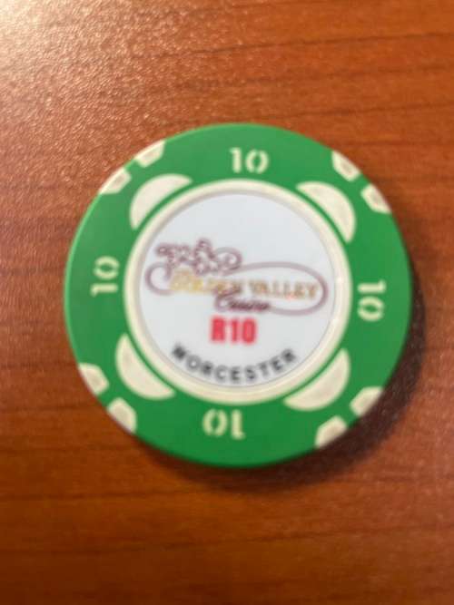 Casino chips -Worcester golden valley R10