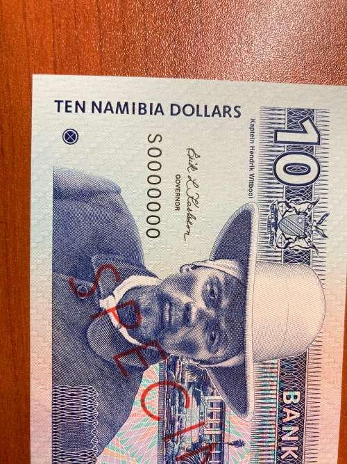 Namibia $10 beautiful unc * specimen * First issue * very scarce * from a top collection