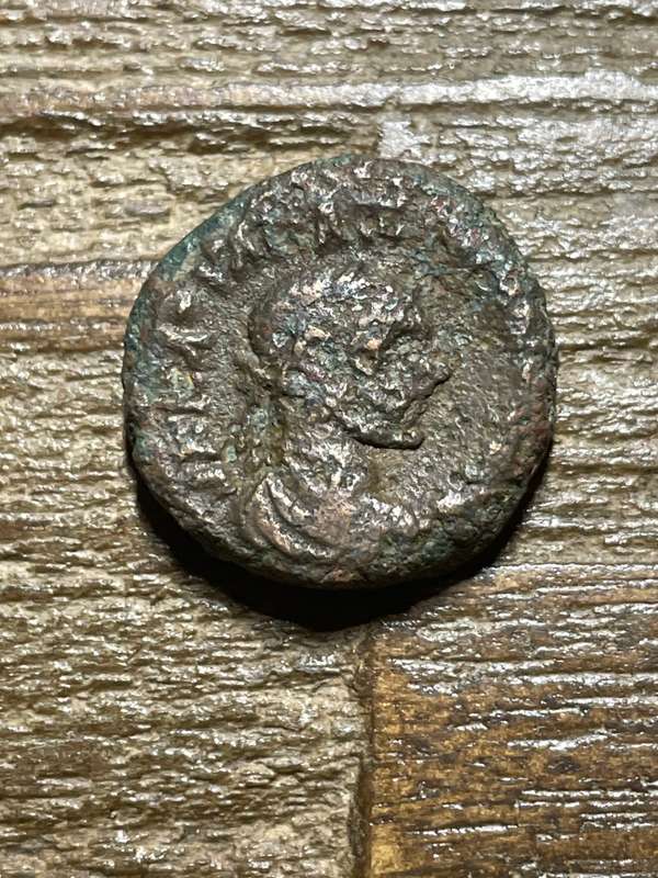 Roman coin *** unable to determine linage