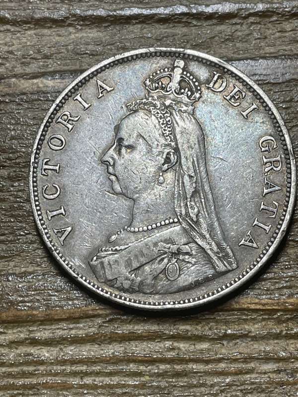 Victoria 1889 Great Britain double florin -amazing find excellent condition