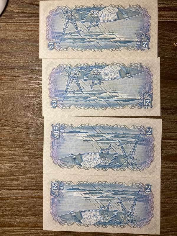De Jongh  R2  unc condition in sequence