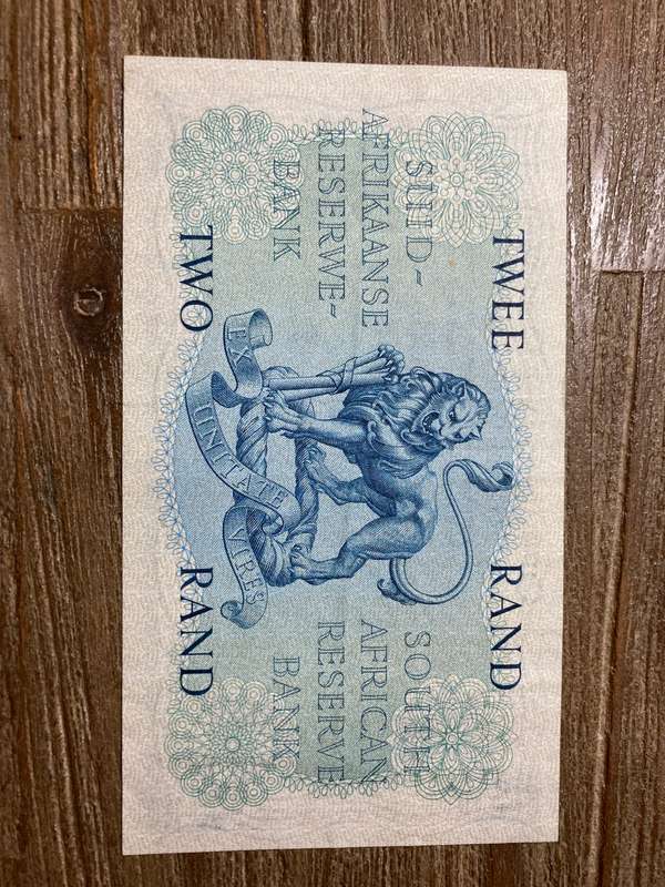 Rissik R2 1962 - slight mid fold