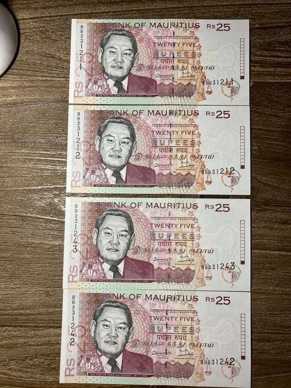 Mauritius 25 rupee 1998 issue unc condition