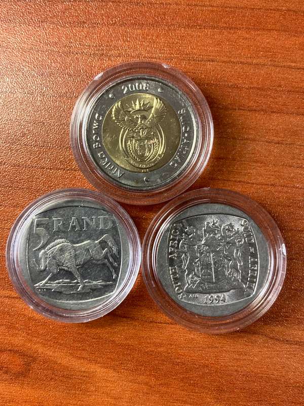3 MANDELA COINS IN CAPSULES * 1994 inauguration(circ) 2000 smiley(circ) 2008 birthday (unc) 1 price