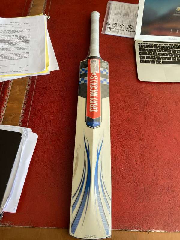 GRAY - NICOLLS Powerbow Thunder Size 6 - brand new never used