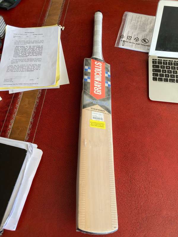 GRAY - NICOLLS Powerbow Thunder Size 6 - brand new never used