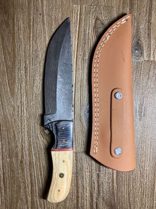 New Damascus hunting knife with leather sheath - priced to sell - Lowered priced