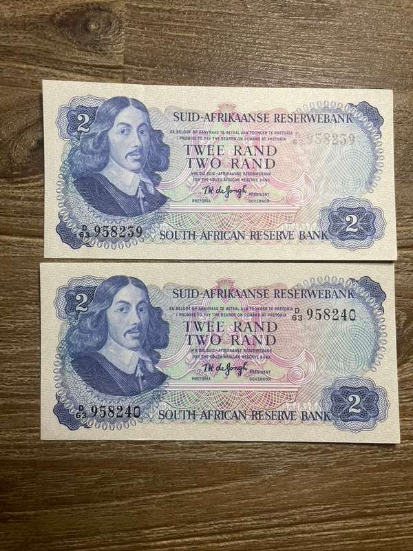 TW de Jongh  ***  R2  ***  1974 second issue  ***  2 excellent notes in sequence