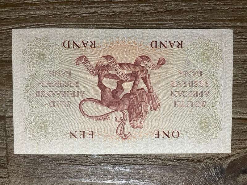 Rissik  ***  R1  ***  1962  first issue  ***  Uncirculated condition