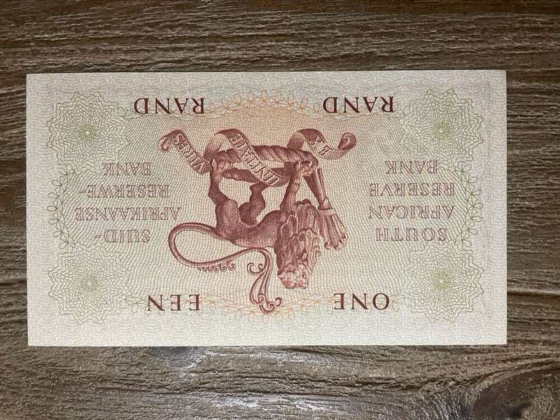 Rissik  ***  R1  ***  1962  first issue  ***  Uncirculated condition