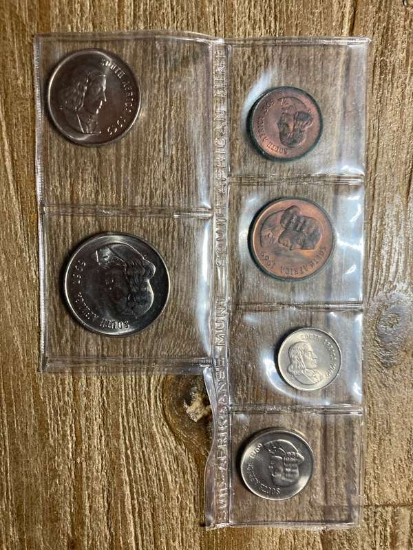 1968  *** uncirculated set * no R1
