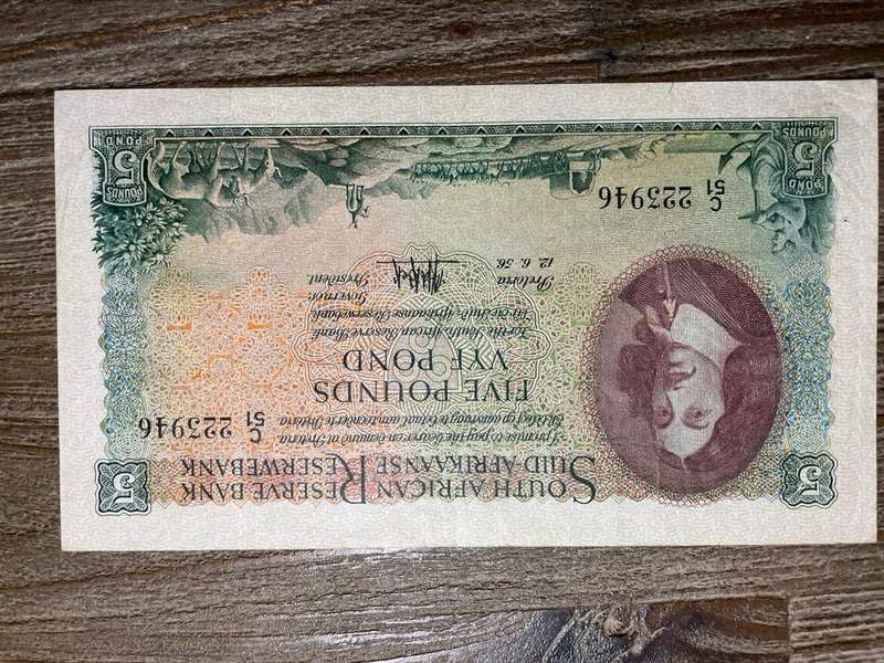 MH de Kock  *  5 pounds  *  third issue 1956  *  VF+ with. 2 staple holes