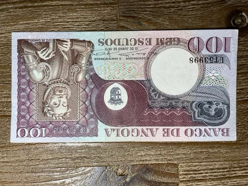 Angola   *  100 escudos  *  1973  *  very collectable