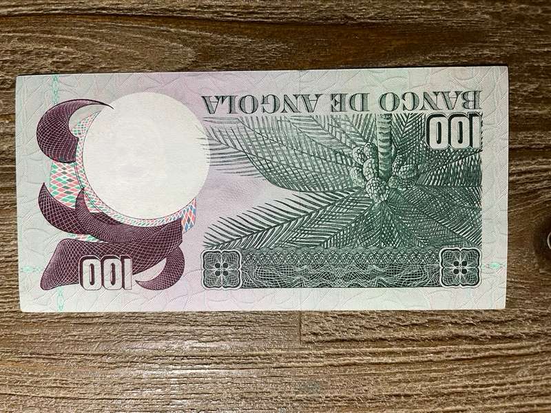 Angola   *  100 escudos  *  1973  *  very collectable