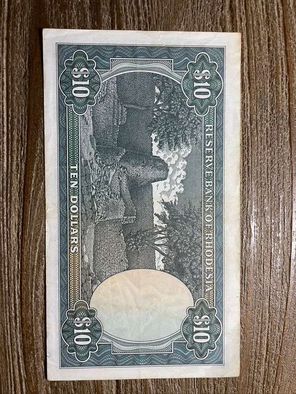 Rhodesia  *  $10  *  1979  *  ef pick 9.41