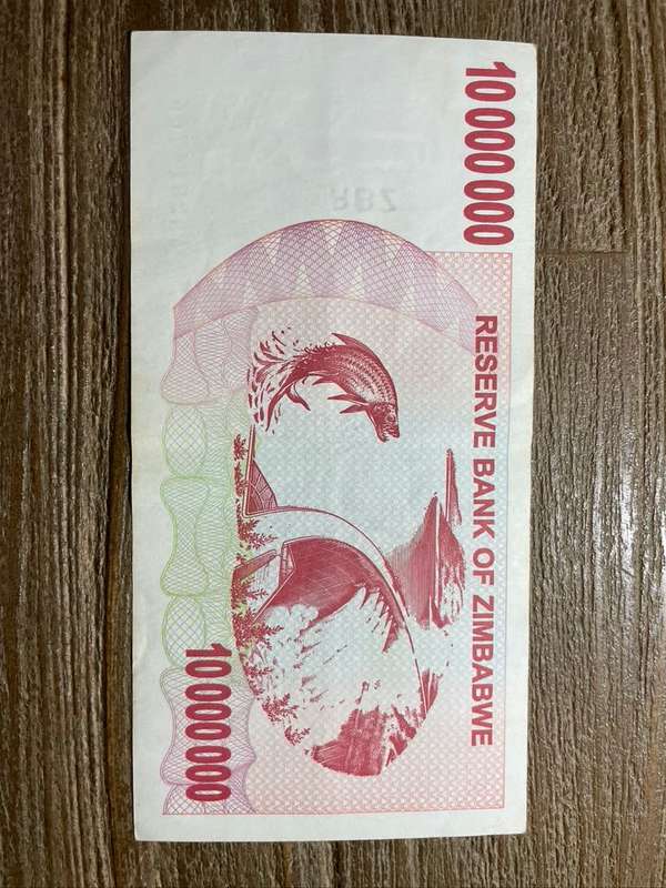 Zimbabwe  *  10 million  *  2008 bearer cheque  *  please refer to picture for grade