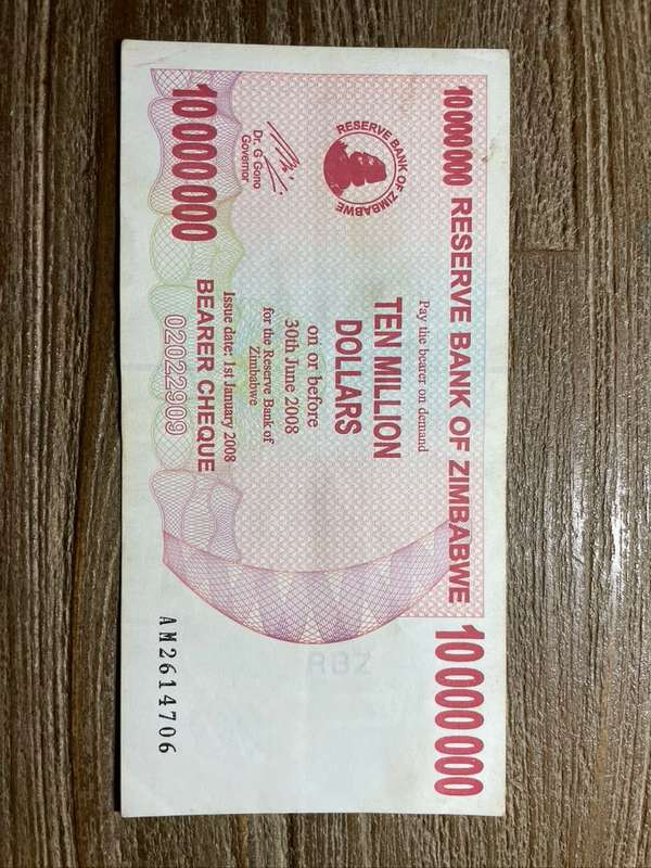 Zimbabwe  *  10 million  *  2008 bearer cheque  *  please refer to picture for grade