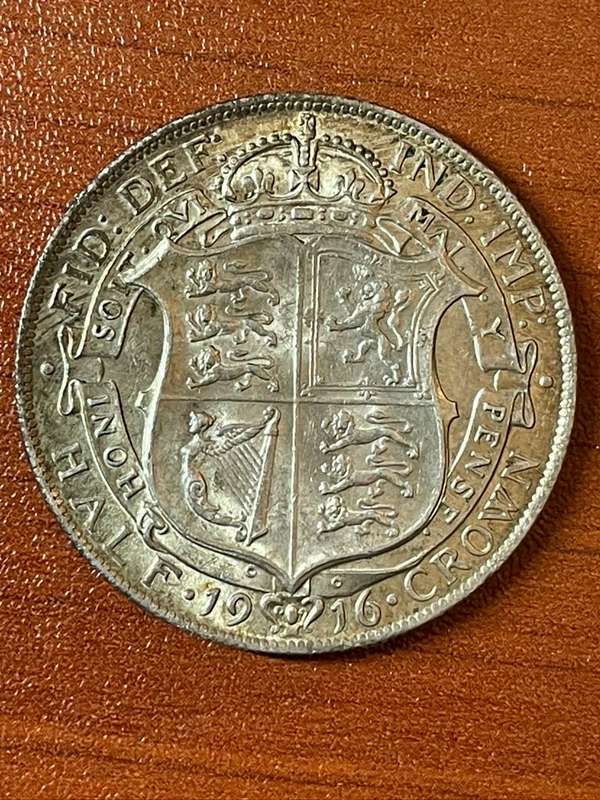 1916 *** 2 1/2 Shilling *** Great Britain *** excellent details great strike