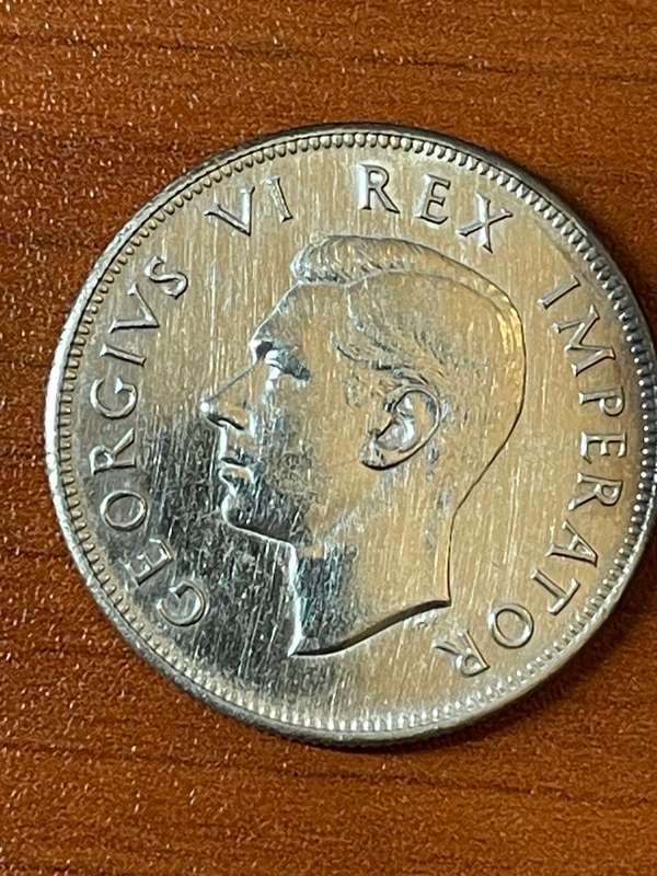 1938 *** 2 1/2 Shilling *** Au details polished