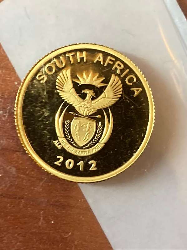 2012 *** BEE 1/10 ounce gold *** Grab it while you can