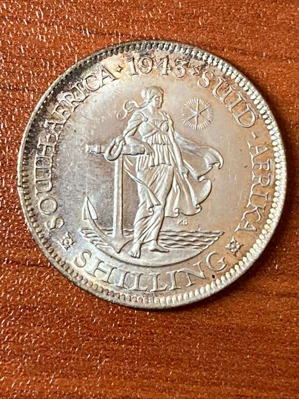 1943 *** Shilling *** stunning coin with great details