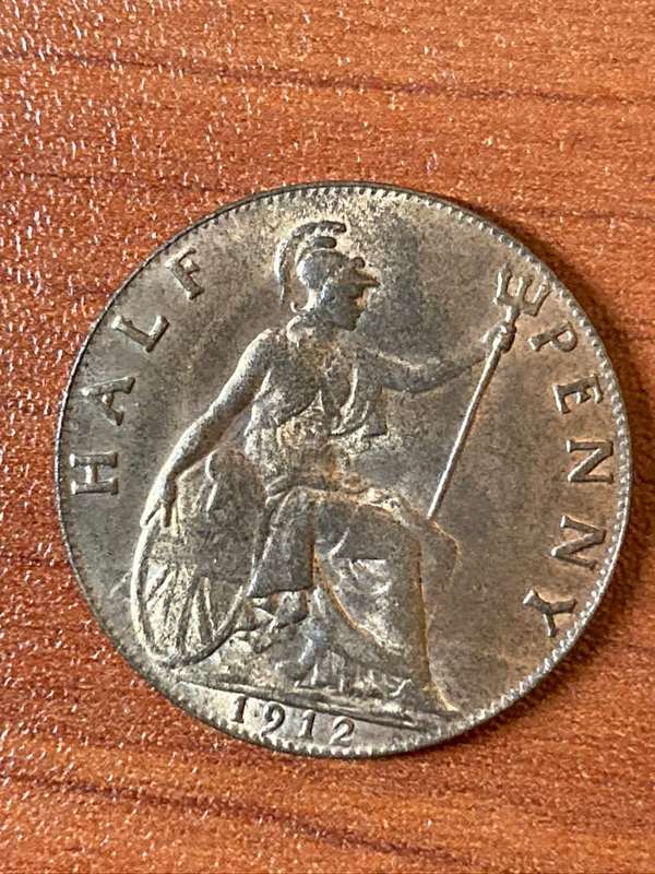 1912 *** BRITISH HALF PENNY  *** extremely decent coin