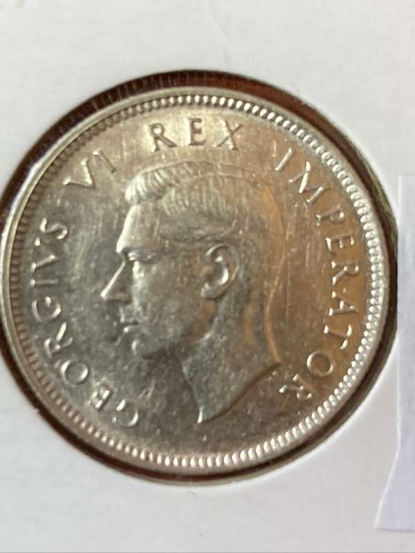1943 *** Shilling *** ex dealer uncirculated stock