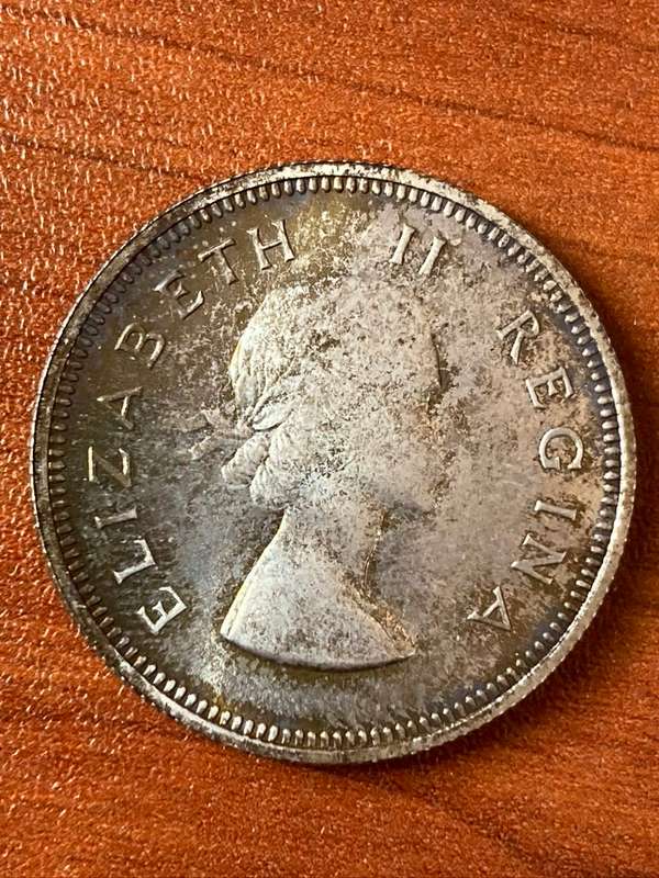 1953 *** 2 Shilling *** top coin, rich colouring and collectable