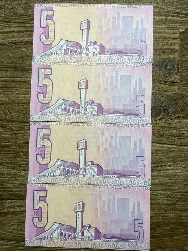 Stals *** R5 ***1990 First and only issue *** great condition all 4