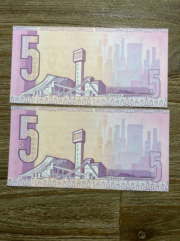 Stals *** R5 ***1990 First and only issue *** great condition all 2