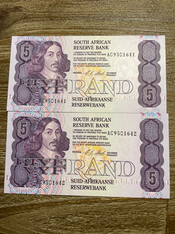 De Jongh *** R10 *** 1975 third issue *** 2 great consecutive notes, scarce