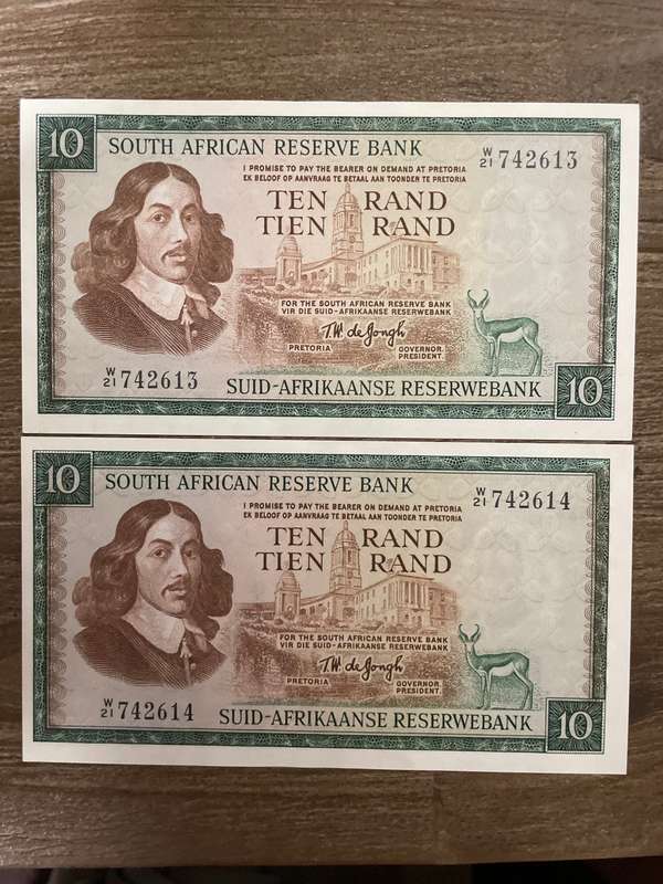 De Jongh *** R10 *** 1976 third issue *** 2 replacement consecutive notes, scarce