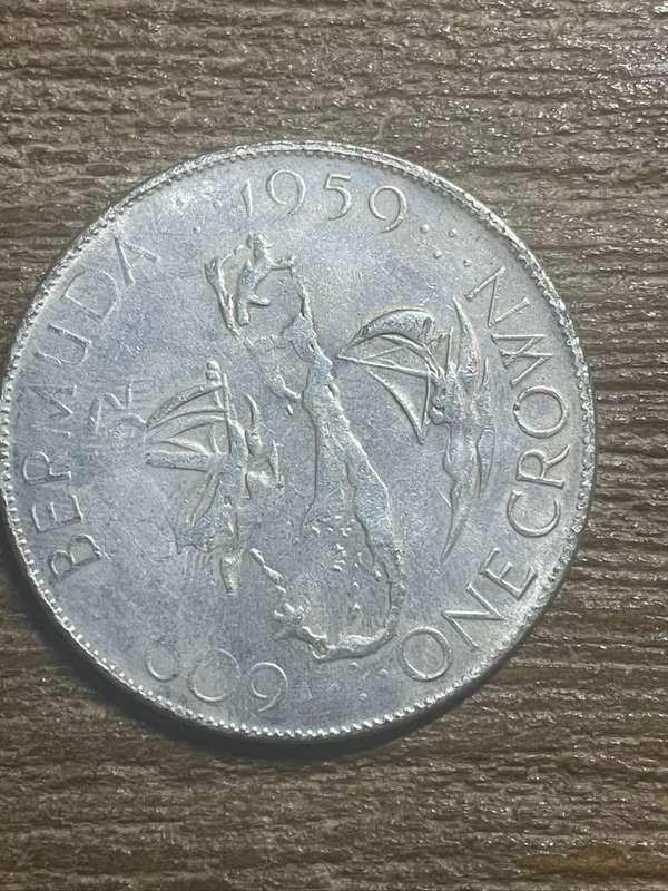 1959 *** Bermuda 1 crown *** Imitation Crown not silver
