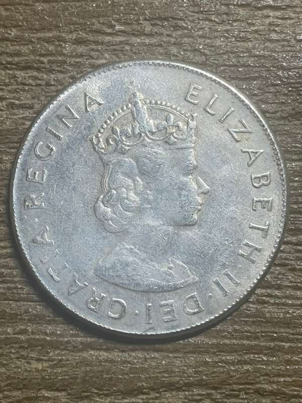 1959 *** Bermuda 1 crown *** Imitation Crown not silver